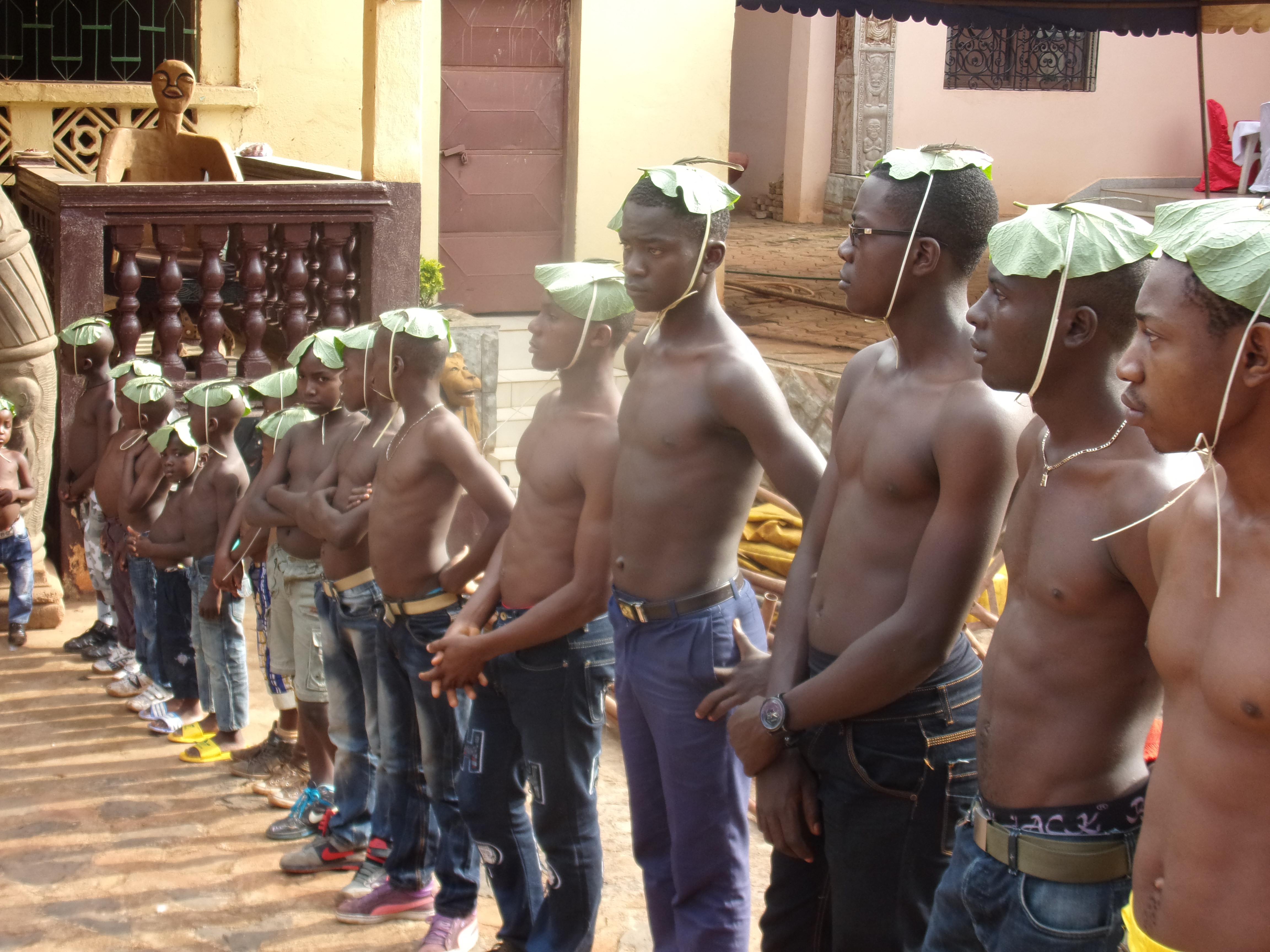 Initiation des jeunes garçons, chefferie Bamougoum, ©RDC (2) | Patrimoines  Africains